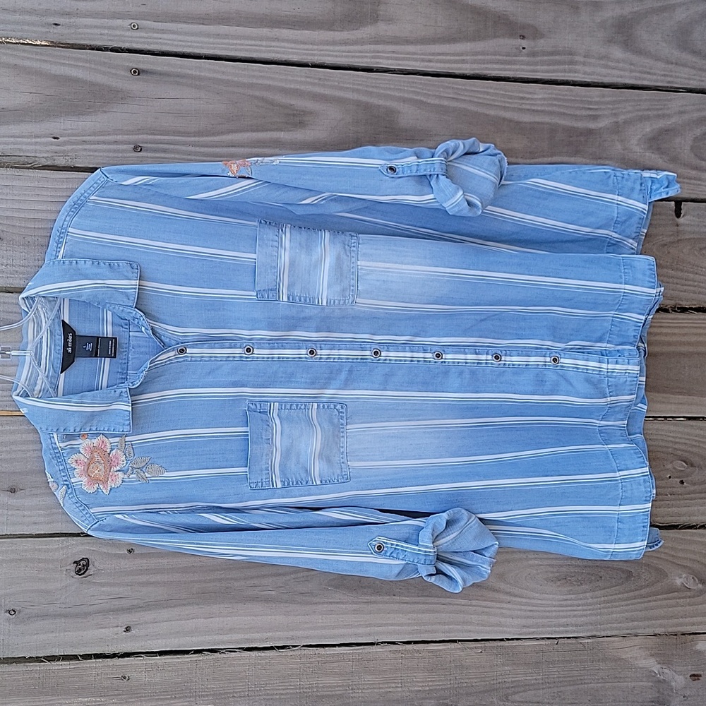 Ali Miles jean top with embroidered flower